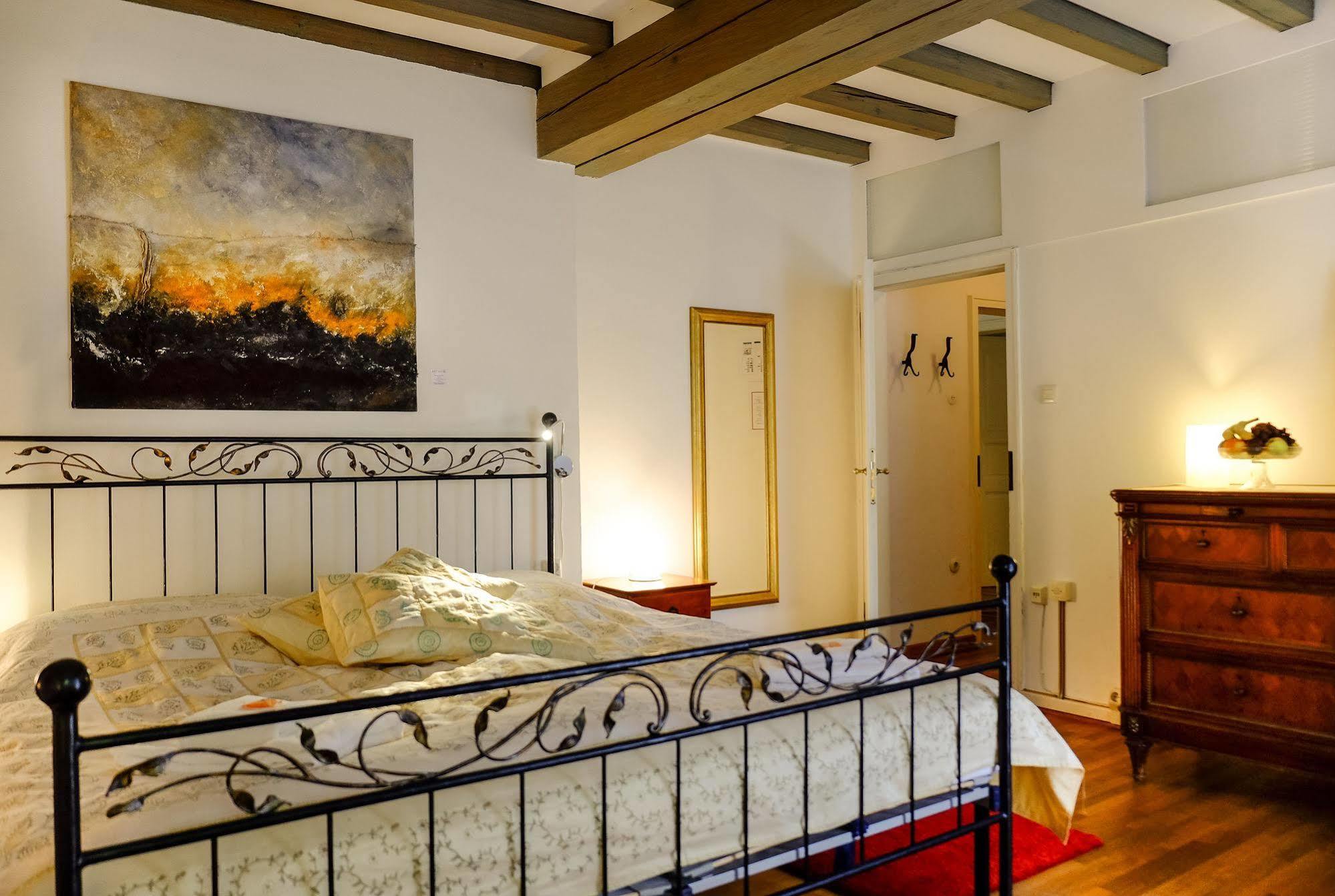 Gasthof Rhein River - Direct On The Rhine 3*