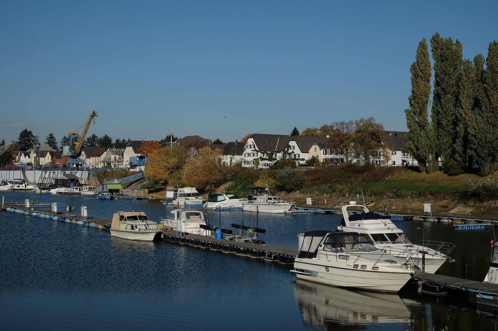 Gasthuis Rhein River - Direkt Am Rhein Leverkusen